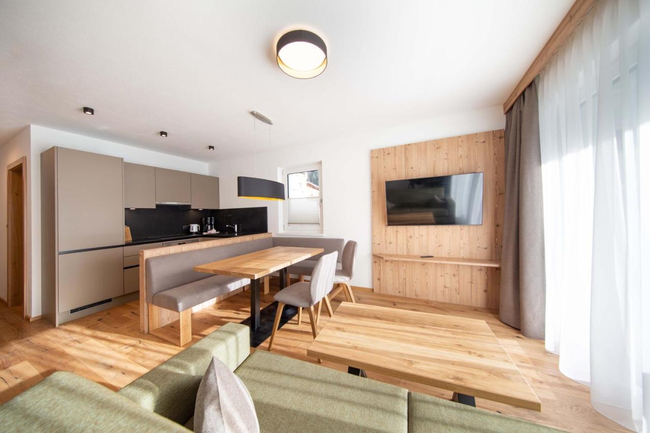 A Casa Granat Apartment Solden Bagian luar foto