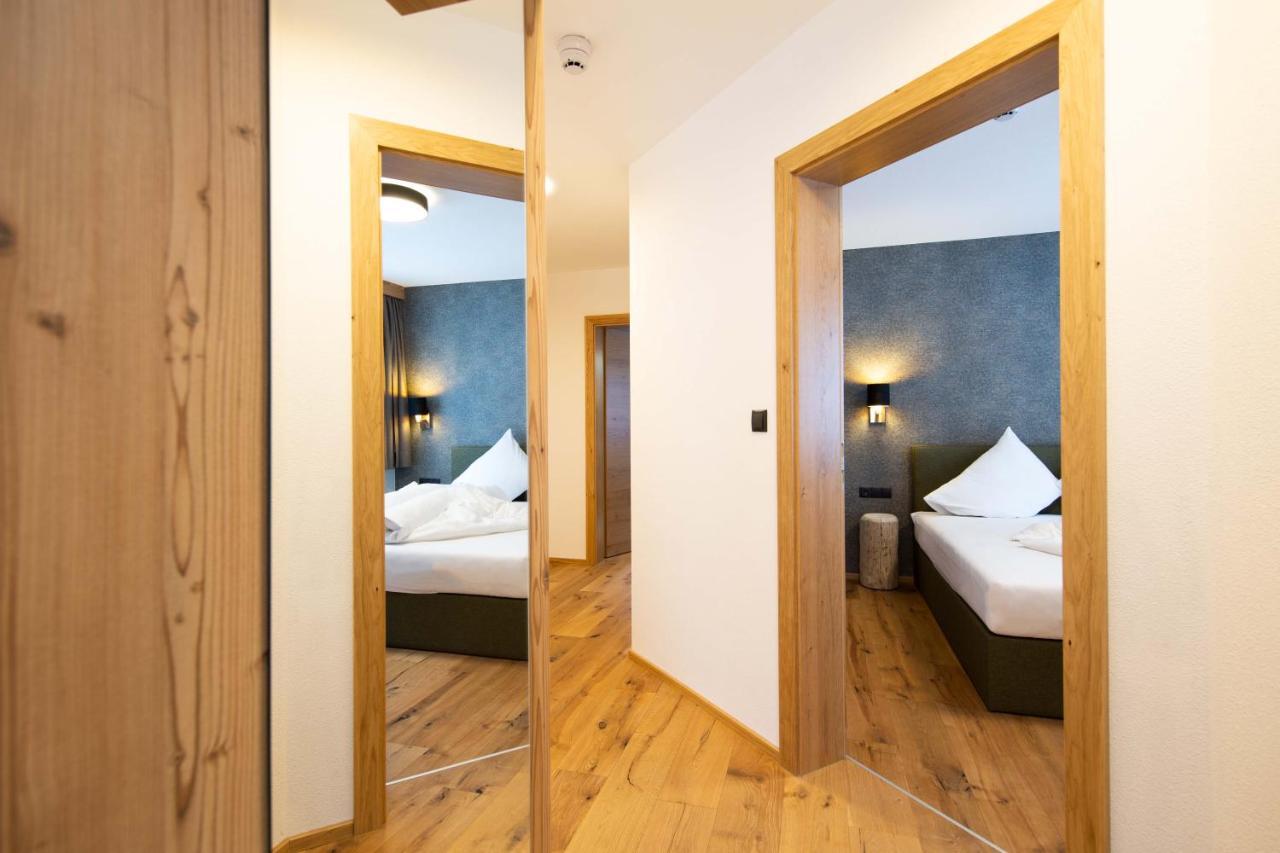 A Casa Granat Apartment Solden Bagian luar foto