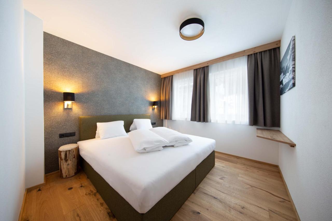 A Casa Granat Apartment Solden Bagian luar foto