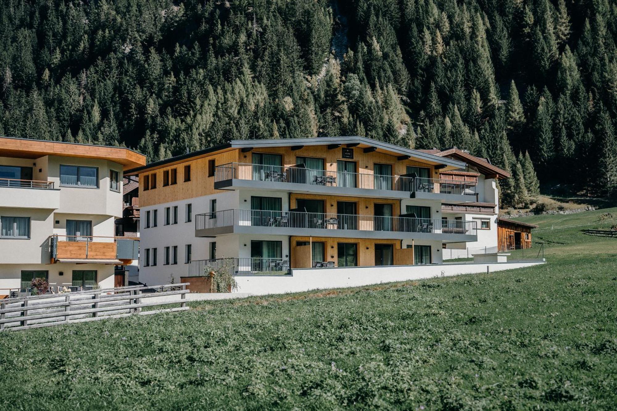 A Casa Granat Apartment Solden Bagian luar foto